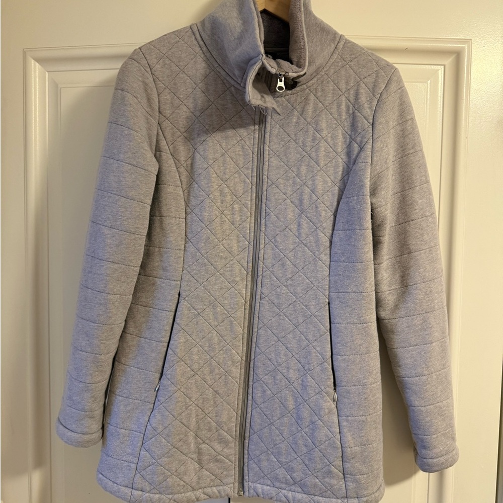 The North Face Women's Light Gray Quilted zip up jacket